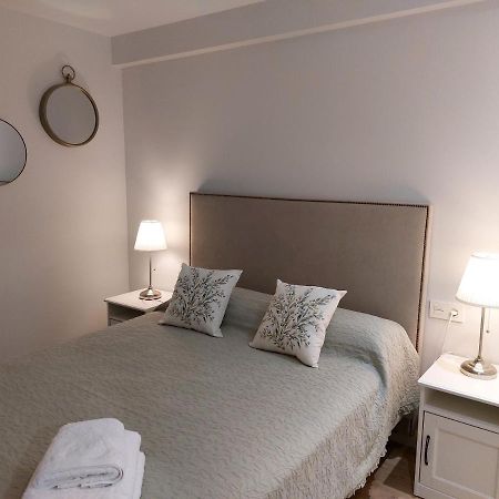 לאון Ordono II Suites Con Aire Acondicionado Y Wifi מראה חיצוני תמונה